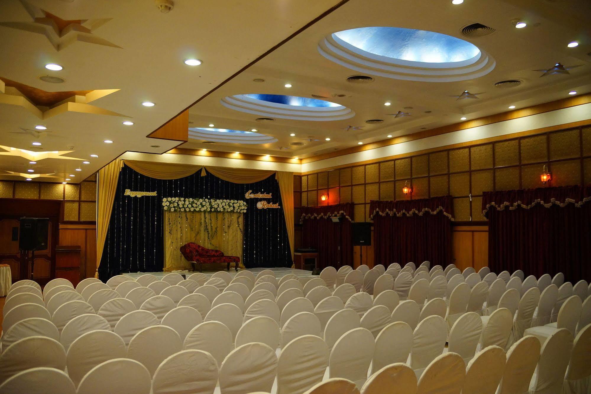 Joys Palace Hotel Thrissur Exteriér fotografie